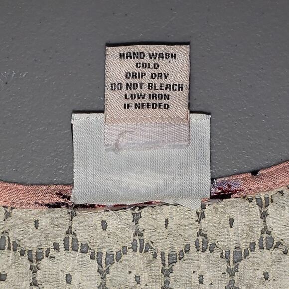 Boho Western Floral Blouse Sz M Rods Soft Drape Lightweight Rayon Crochet Y2K - Picture 6 of 8